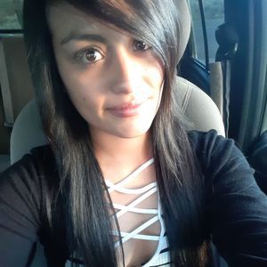 Meet your Posher, Alejandra